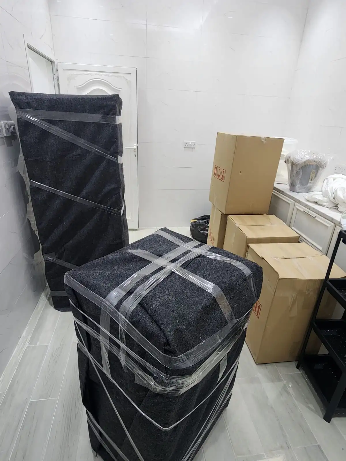 Moving service in Al Majaz, Sharjah - Image 2